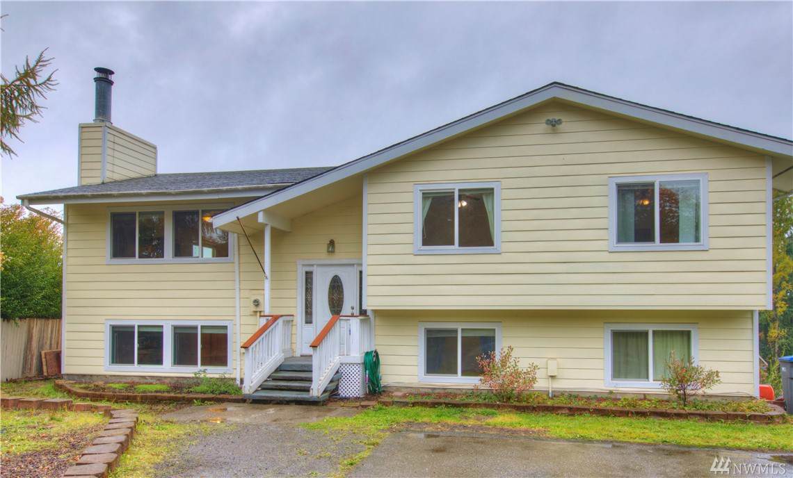 2072 Sidney Ave - Photo 1