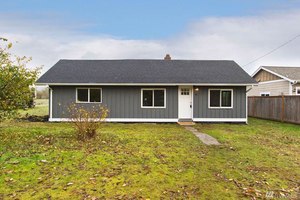 121 Cedar St - Photo 1