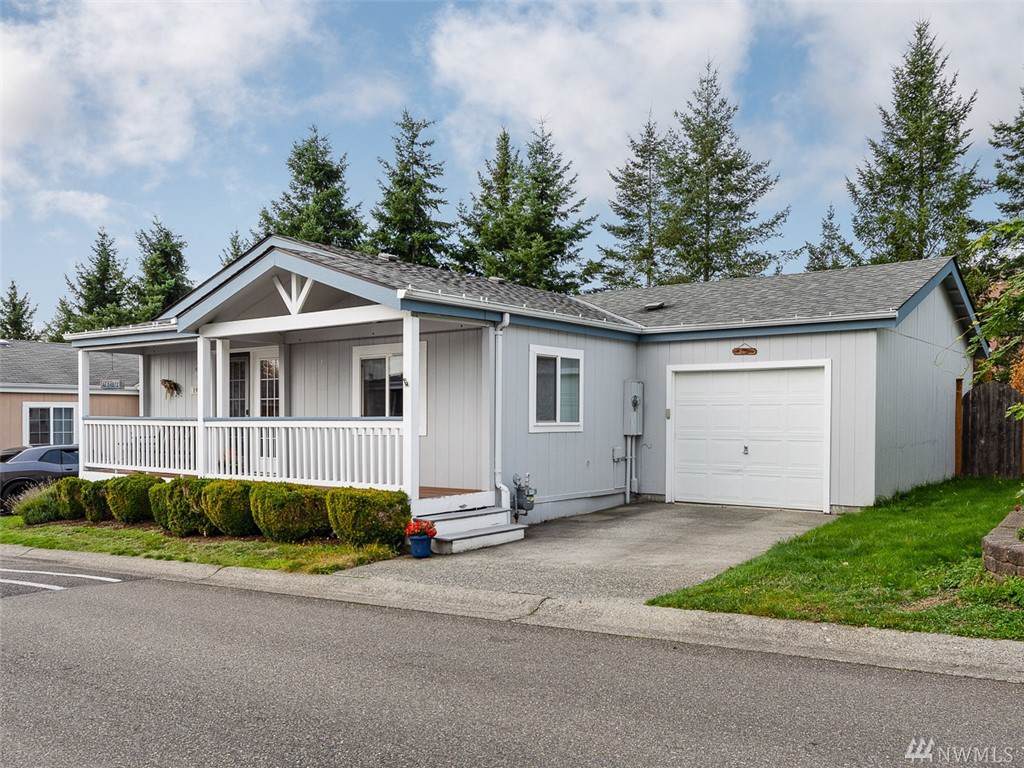 12921 39th Ave - Photo 1