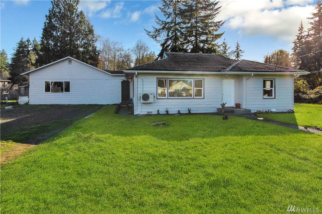 419 Oak St - Photo 1