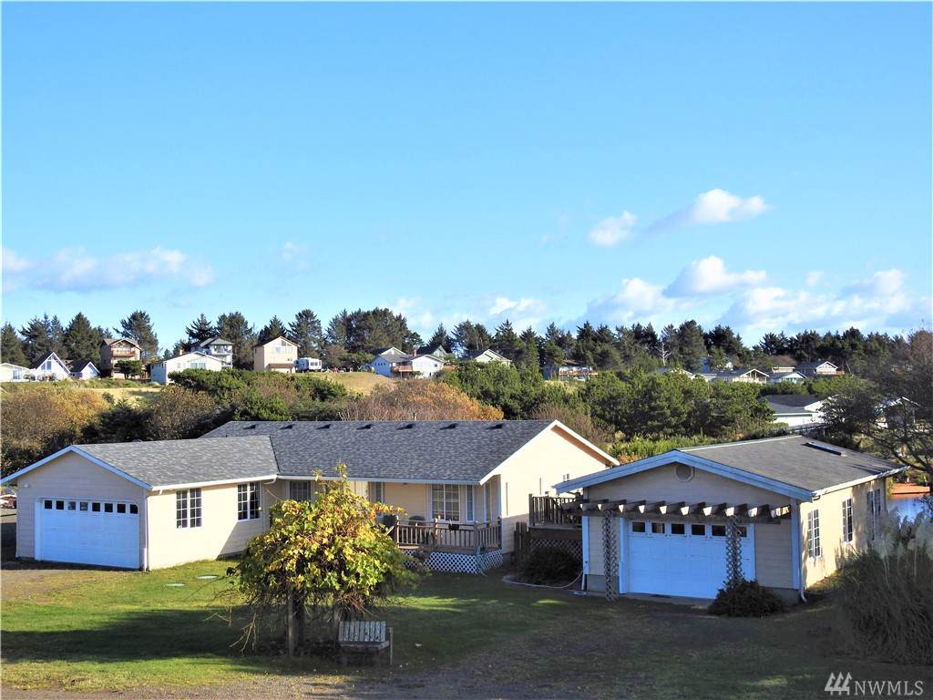32800 G Place - Photo 1