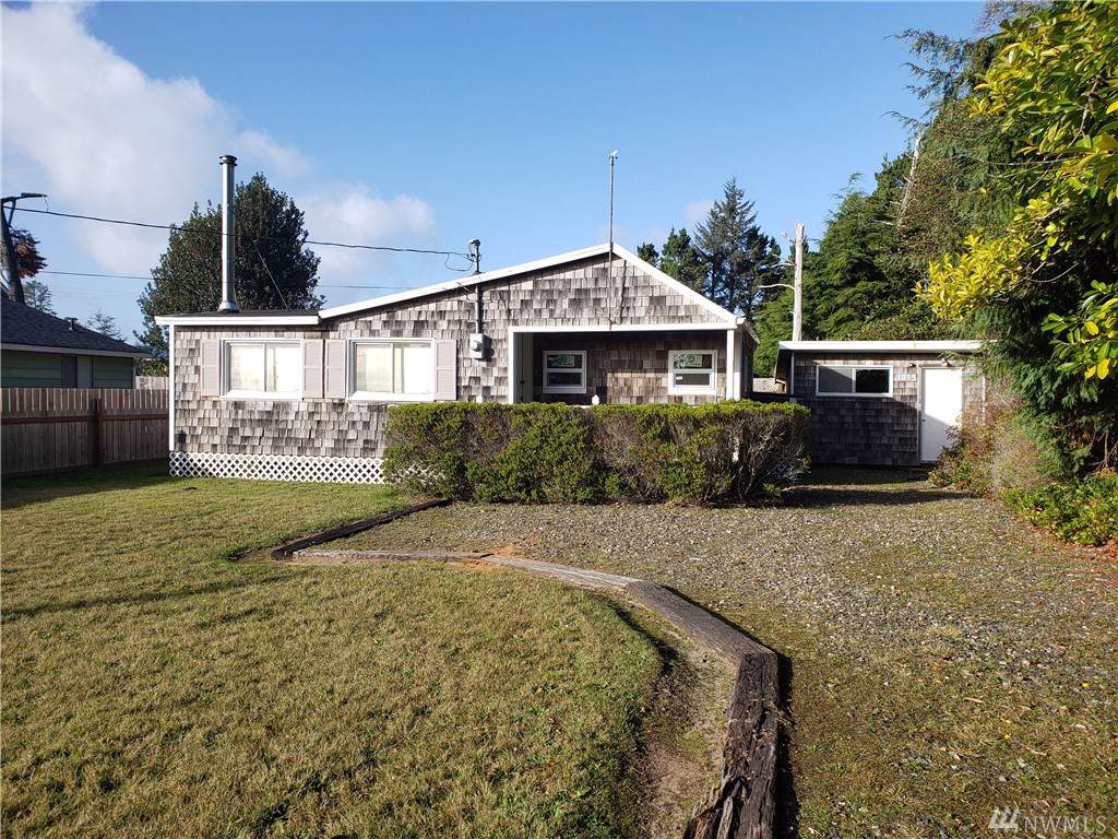 1813 262nd Lane - Photo 1