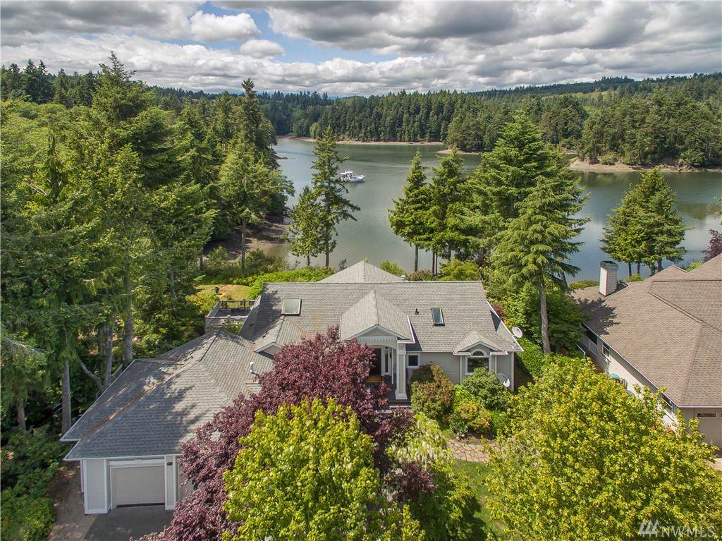 201 Bay Lane - Photo 1