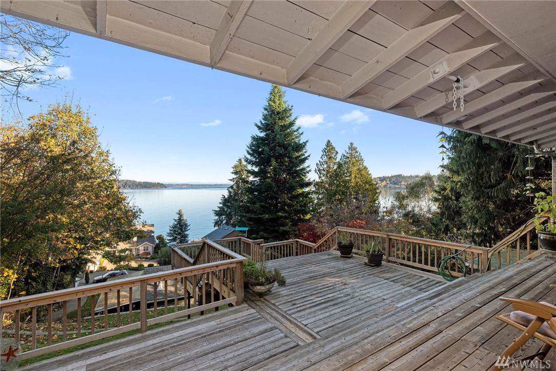1295 Colchester Dr - Photo 1