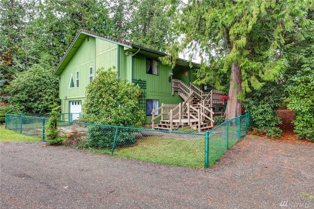 3816 York - Photo 1