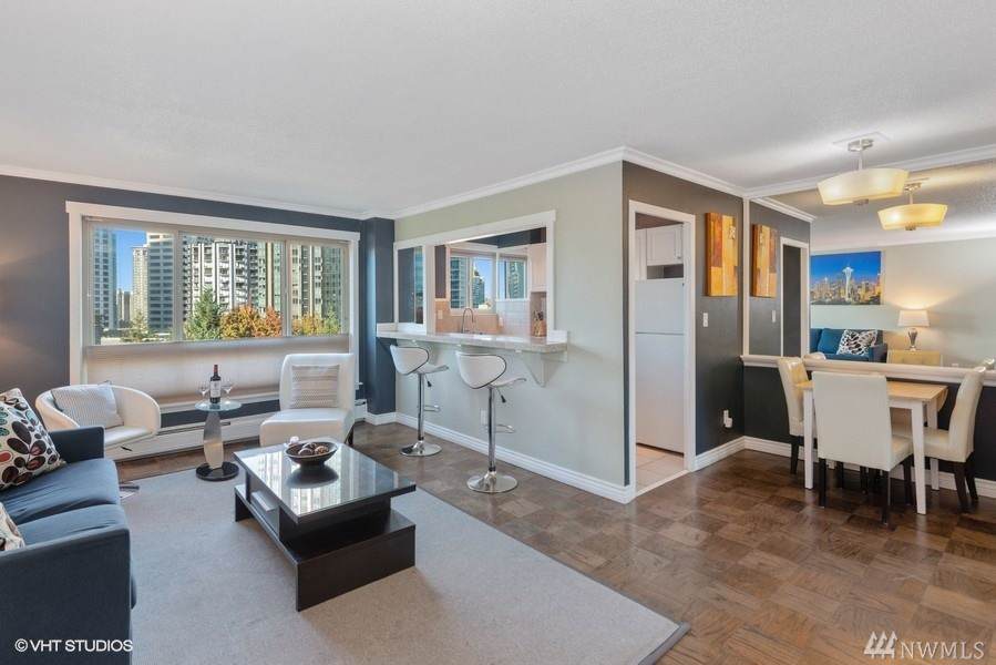 1400 Hubbell Place - Photo 1