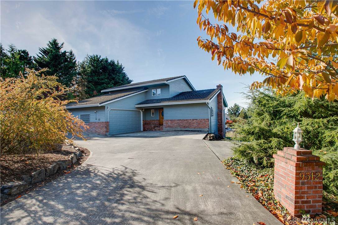 9512 59th Ave - Photo 1