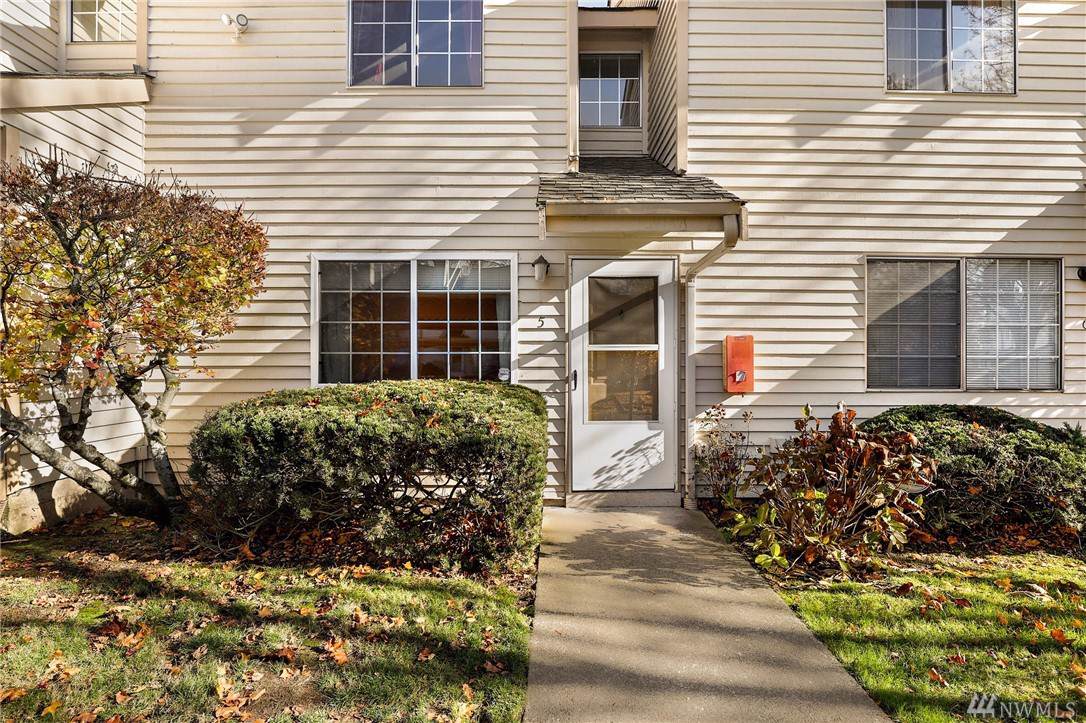 115 124th St - Photo 1