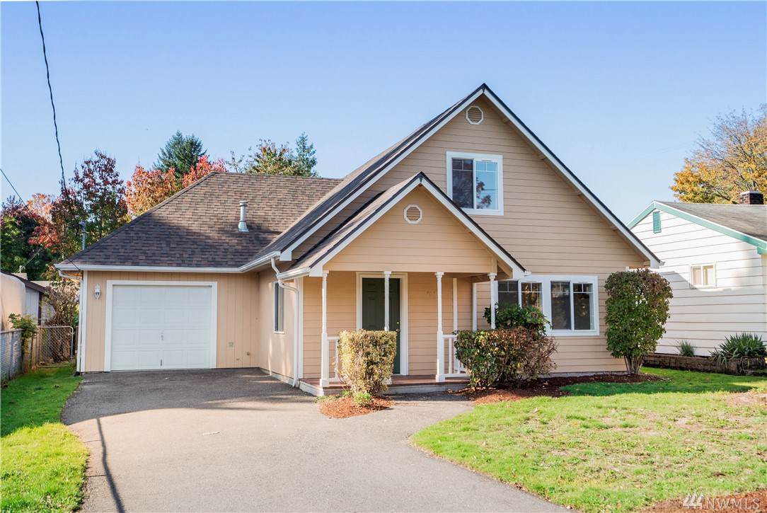 707 Sawyer St - Photo 1