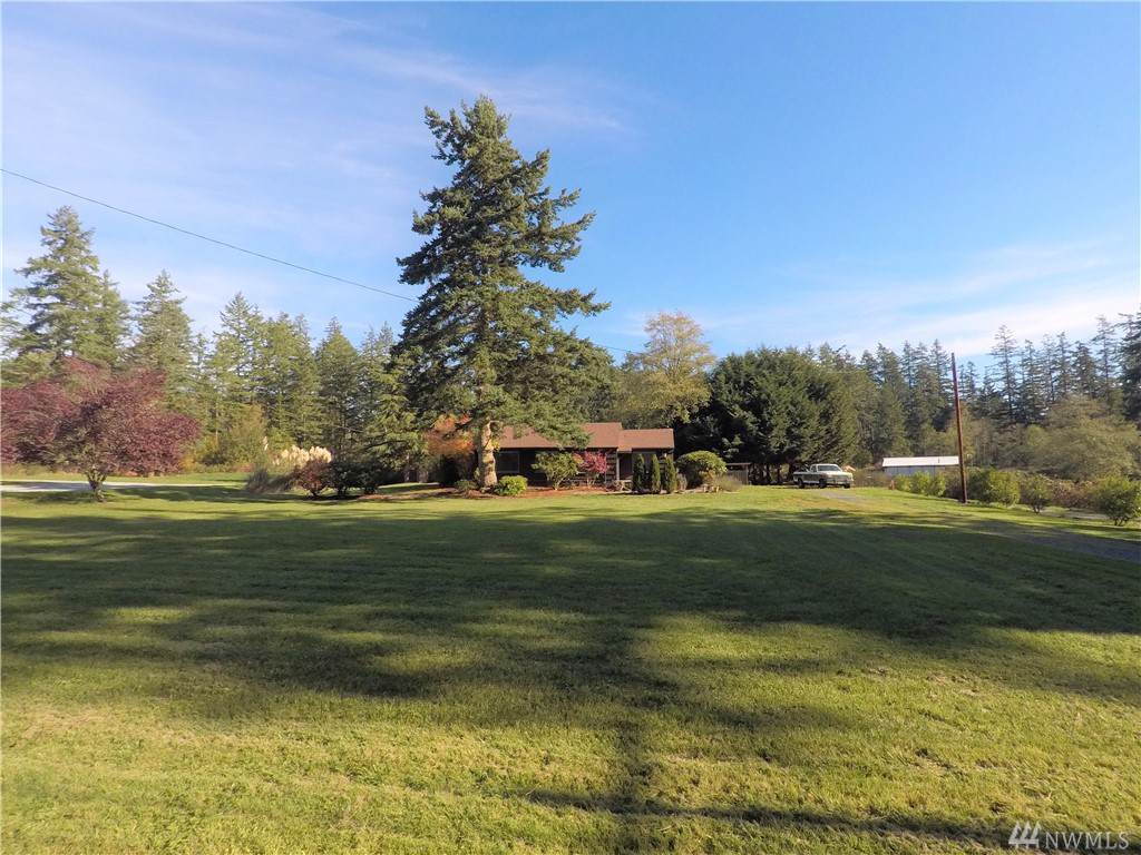 615 Camano Dr - Photo 1