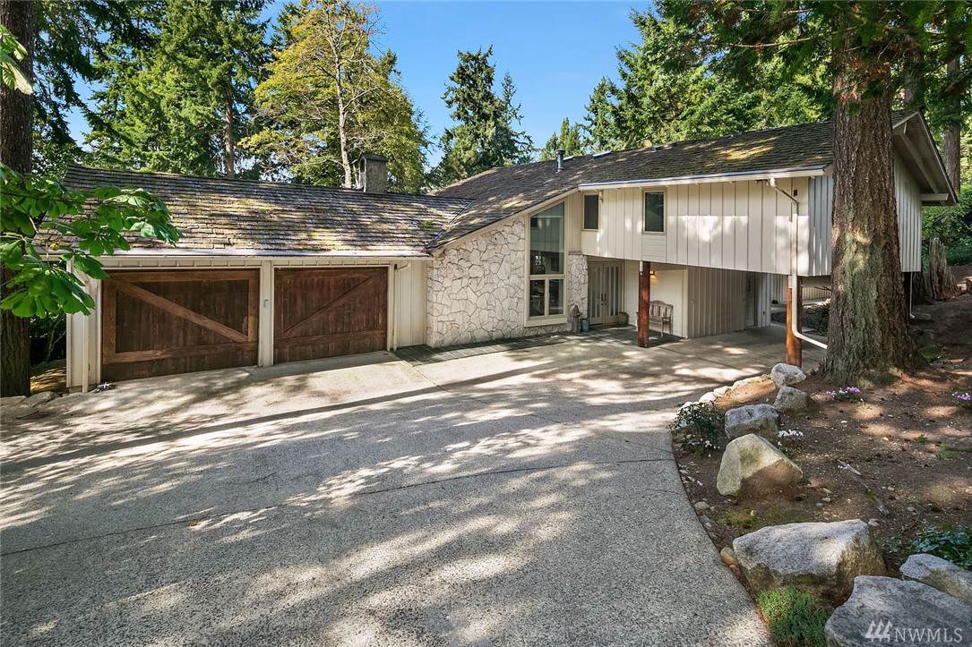 1980 Killarney Dr - Photo 1