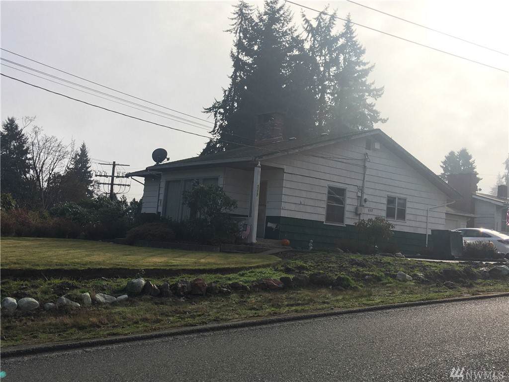 5307 Rockefeller Ave - Photo 1