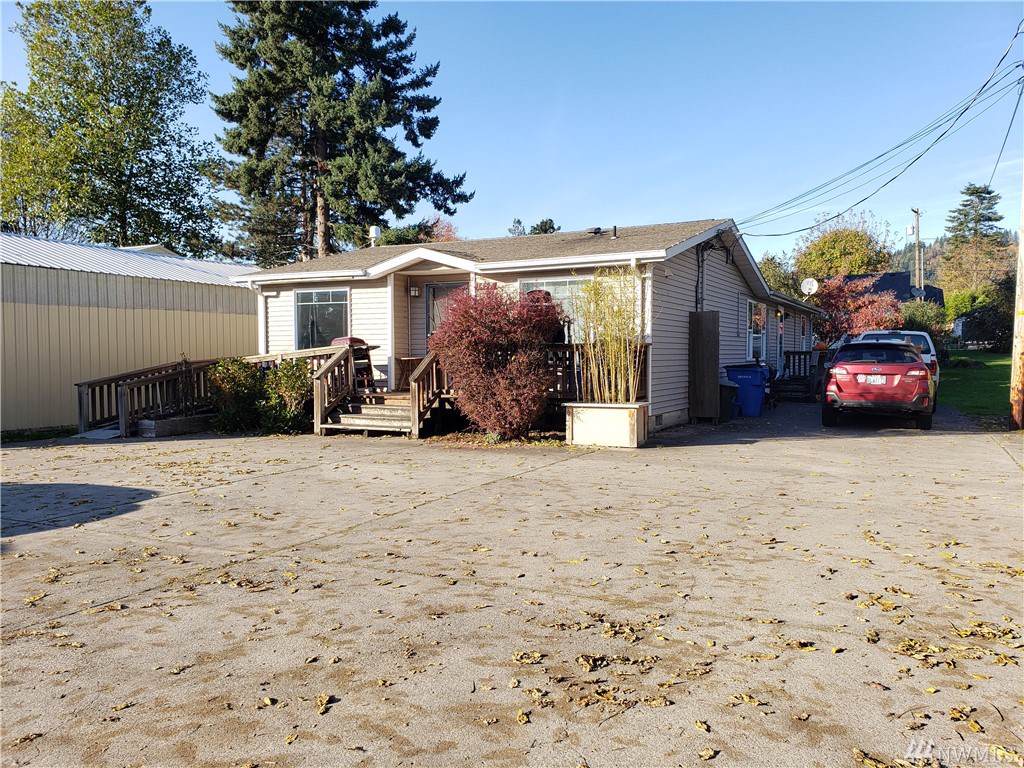 1497 E St - Photo 1