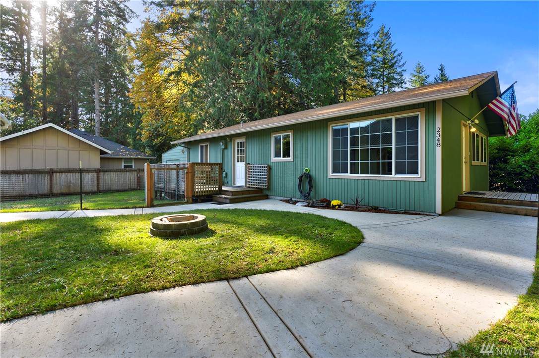 2348 Sidney Ave - Photo 1