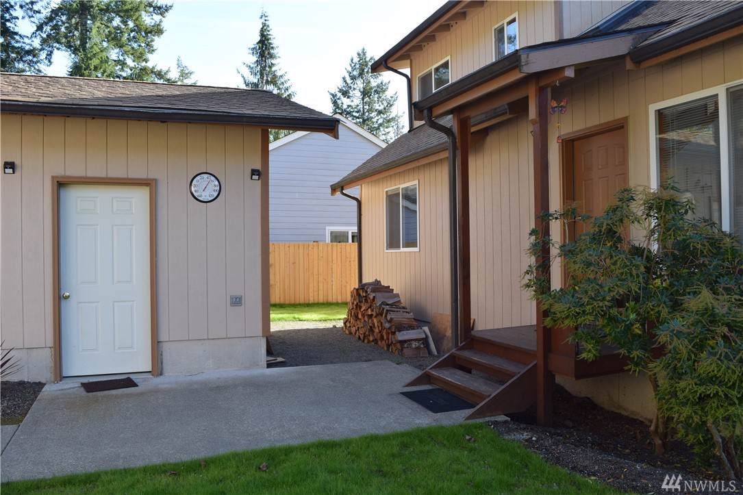 40 Fairway Dr - Photo 1