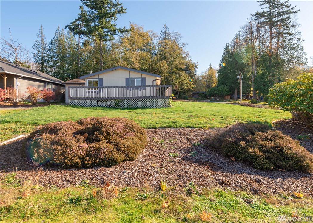 4721 Neptune Cir - Photo 1