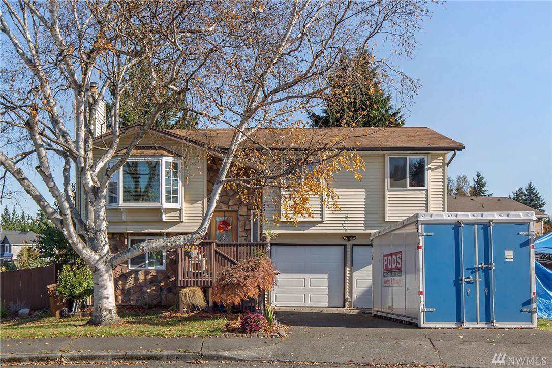 5519 Stonegate Ave - Photo 1