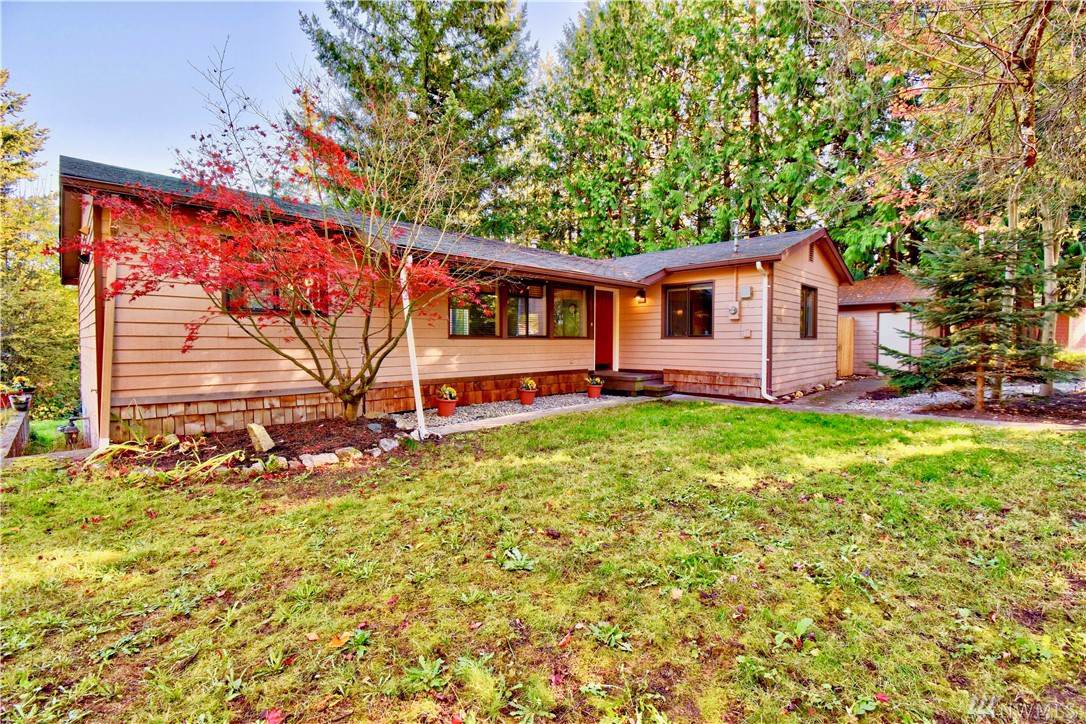 1941 Sidney Ave - Photo 1
