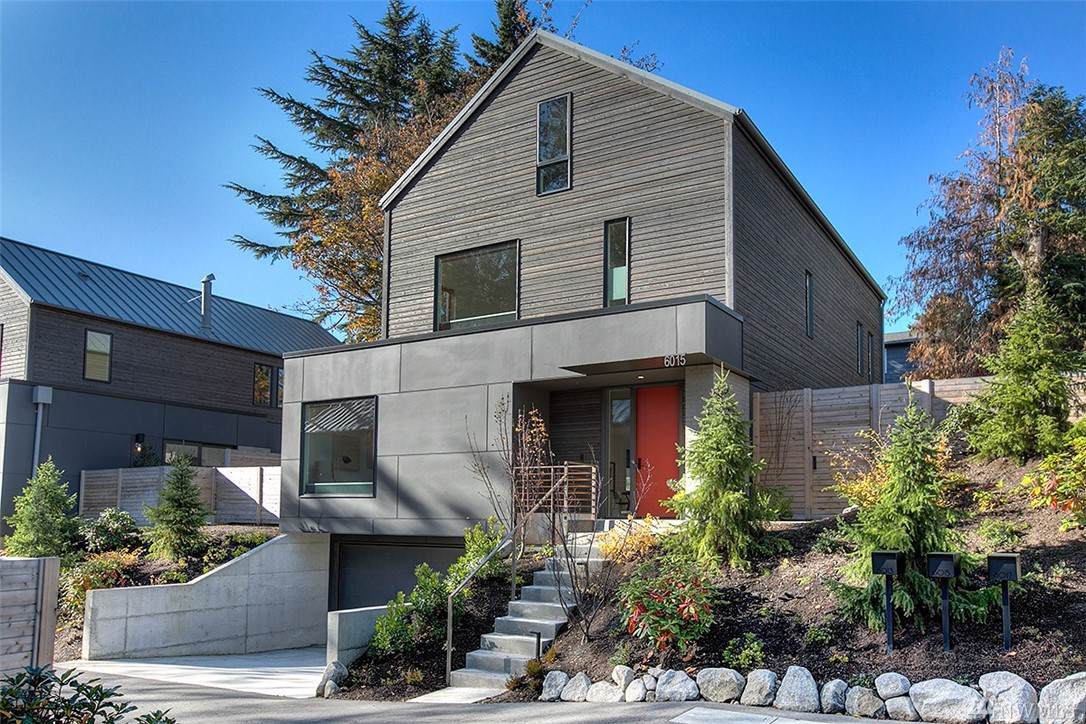 6015 53rd Ave - Photo 1