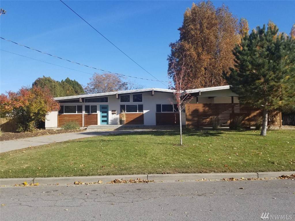 1013 Gallatly St - Photo 1