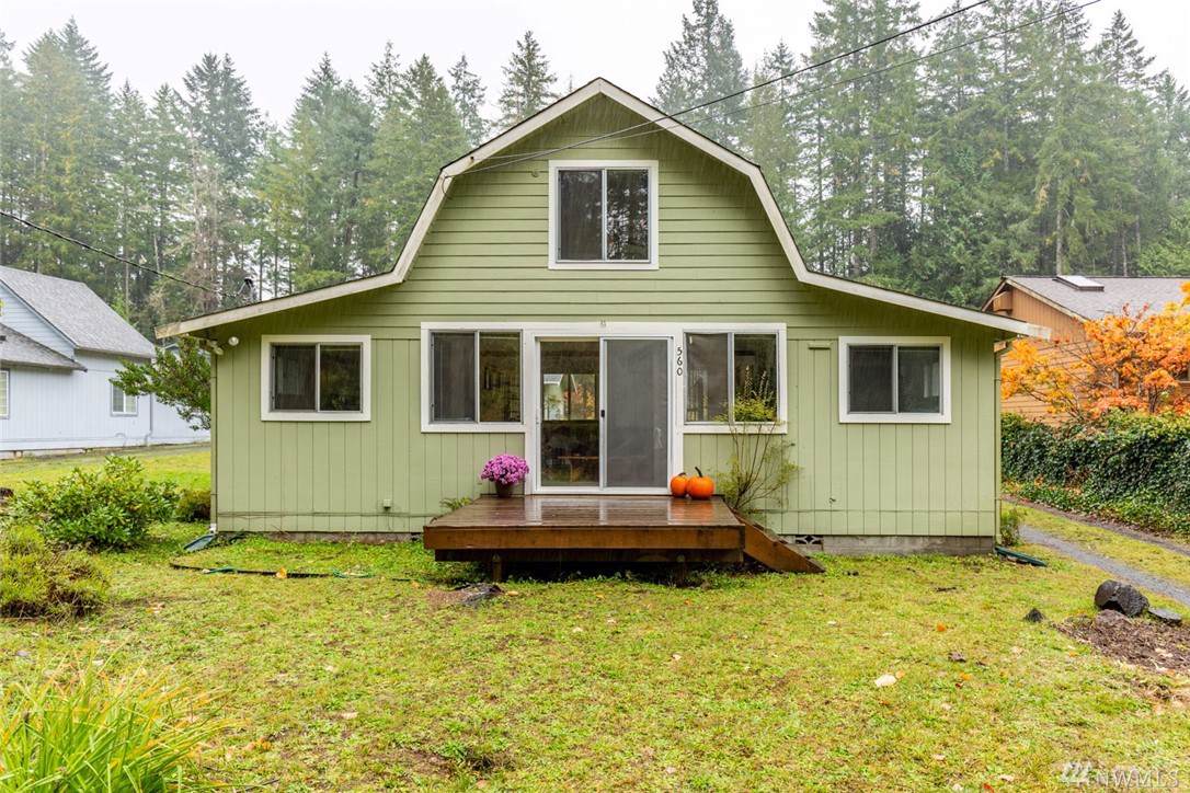 560 Ballantrae Dr - Photo 1
