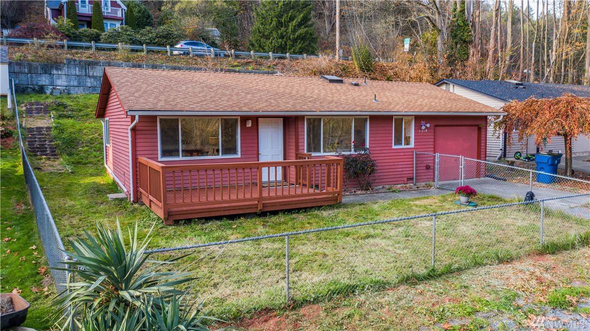 1319 Maple Ave - Photo 1