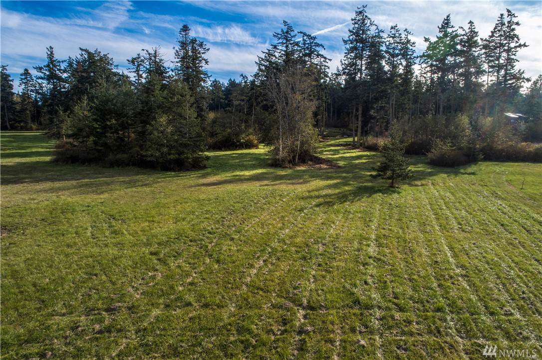 4 Inverness Lane - Photo 1