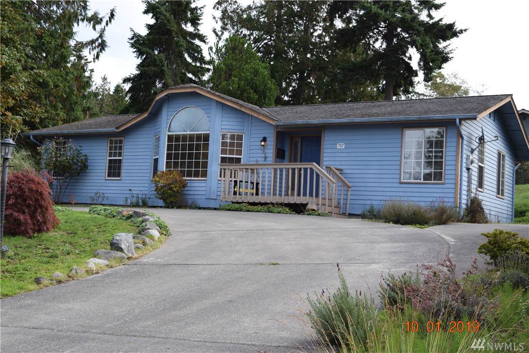 757 Tillamuk Dr - Photo 1
