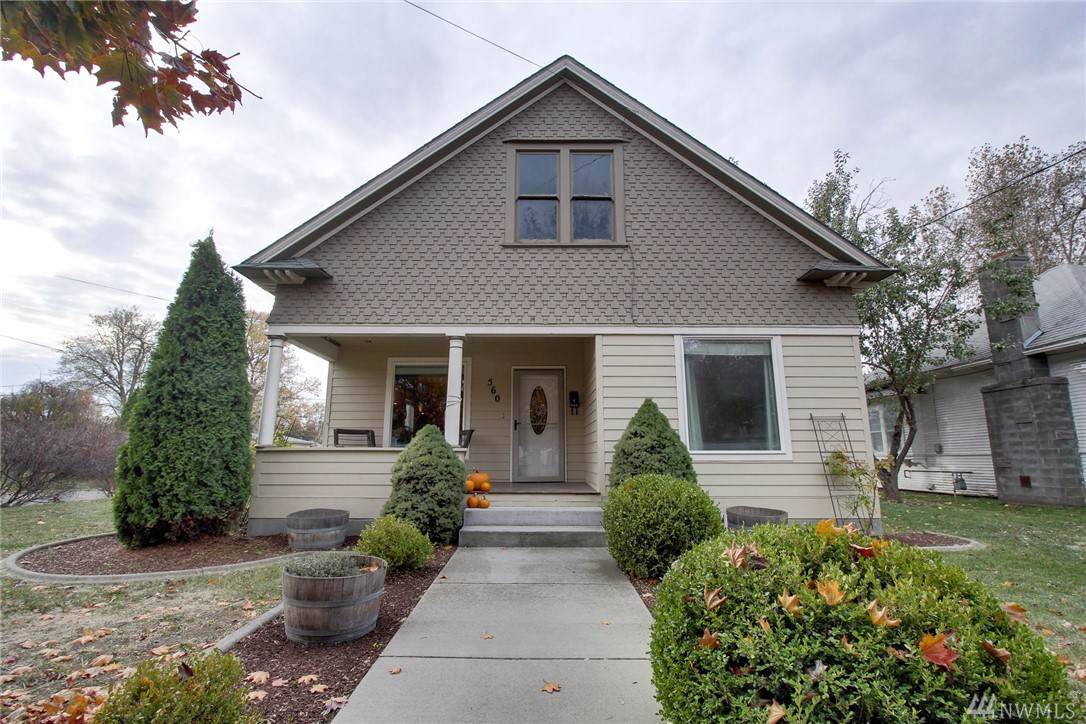 560 Pleasant St - Photo 1