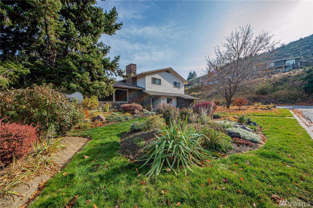 1419 Saddlerock Dr - Photo 1