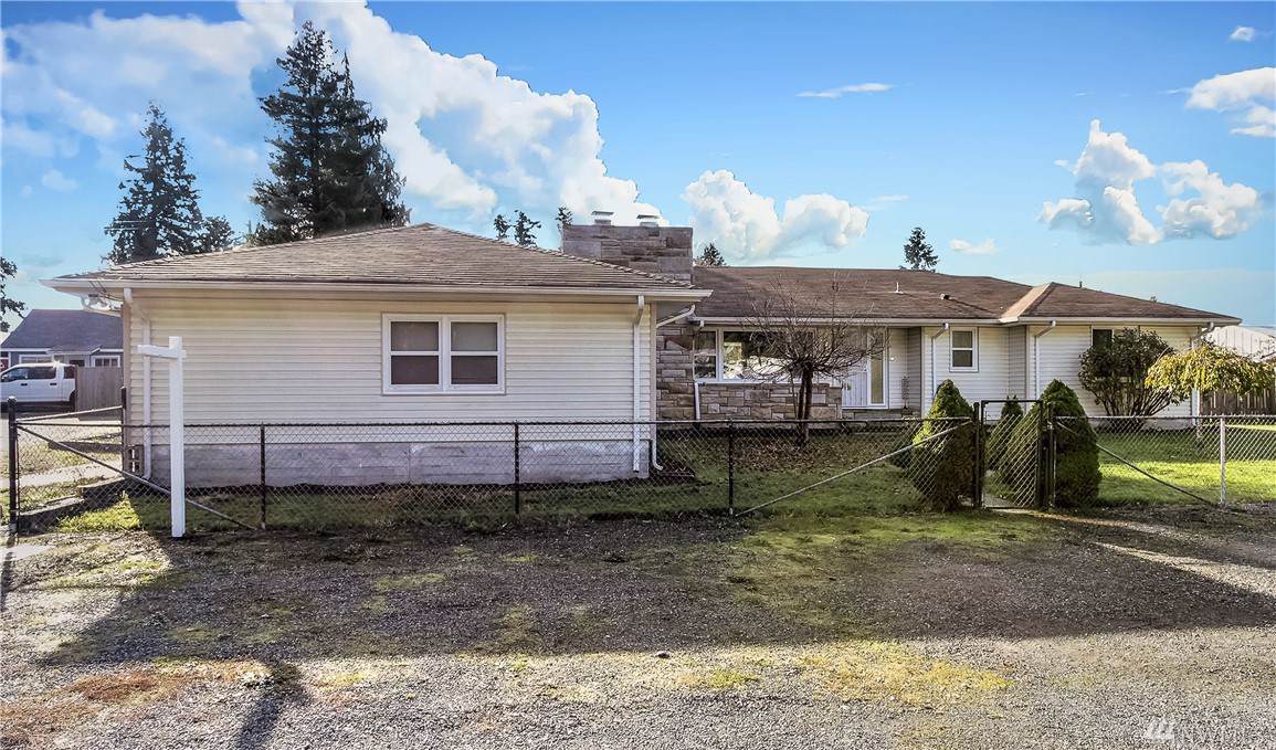 230 160th St - Photo 1
