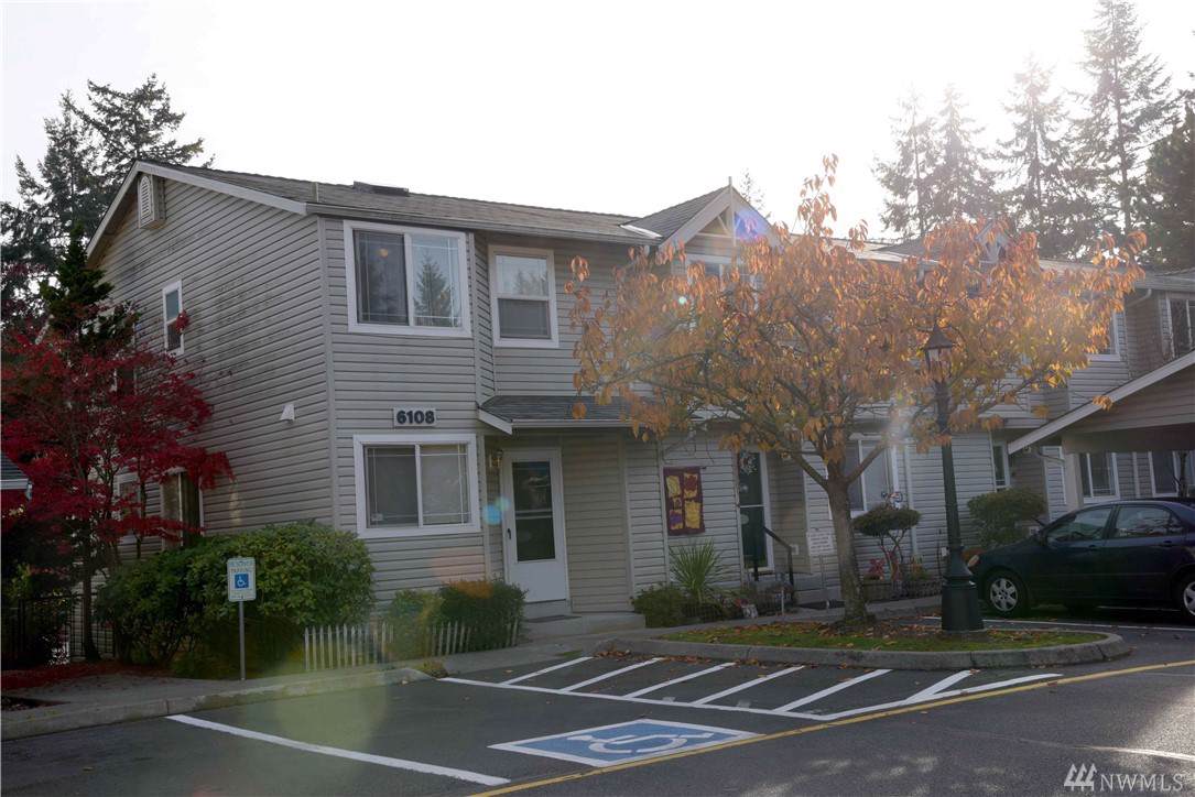6108 202nd St - Photo 1