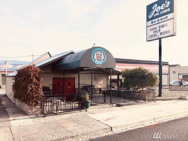 633 Wenatchee Ave - Photo 1