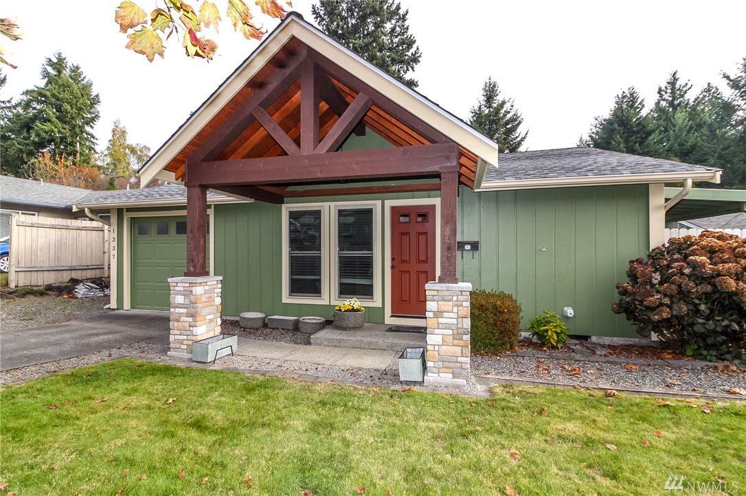 1337 Winnifred St - Photo 1