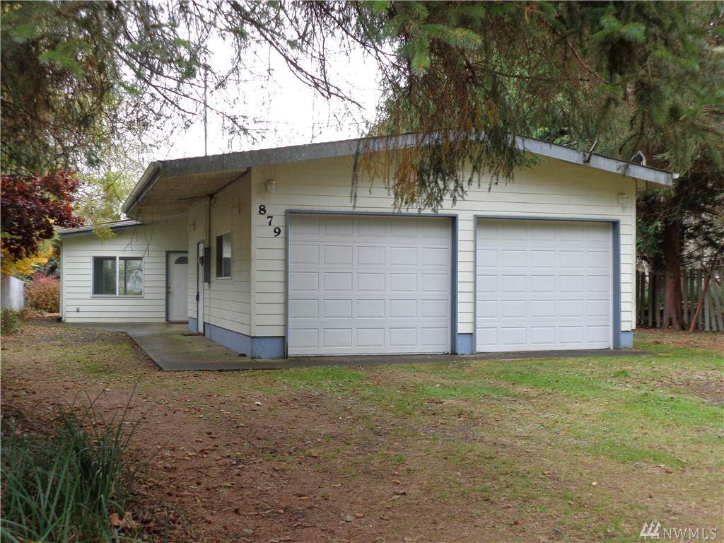 879 Hassalo Ave - Photo 1