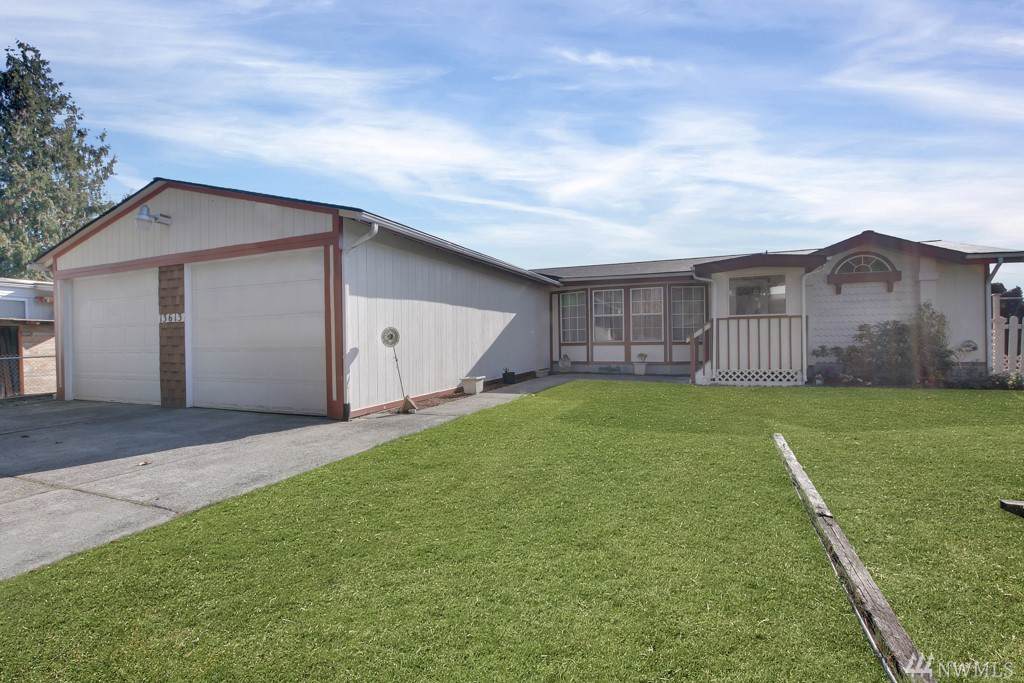 13613 Cedar Cir - Photo 1