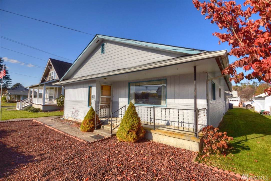 106 Young St - Photo 1