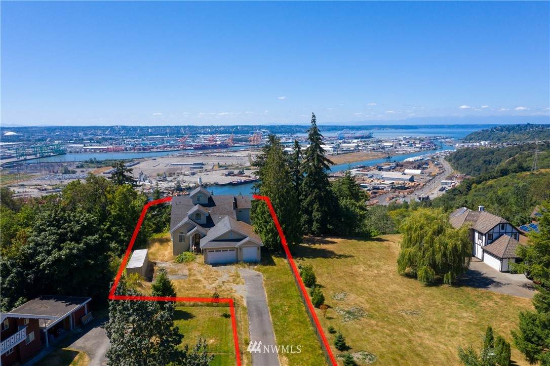 522 59th Ave Ct - Photo 1