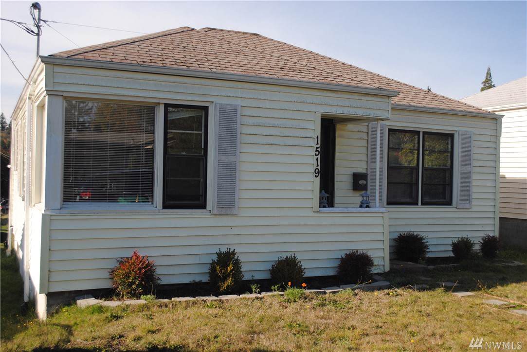 1519 Wycoff Ave - Photo 1