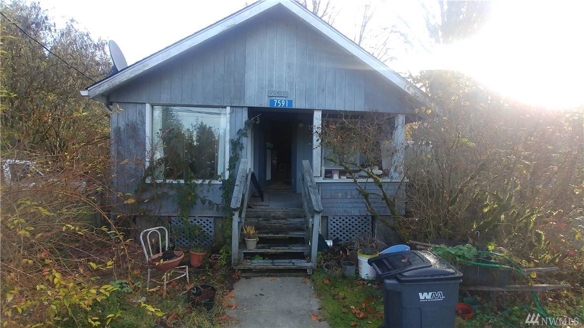 7591 S Superior Ave - Photo 1