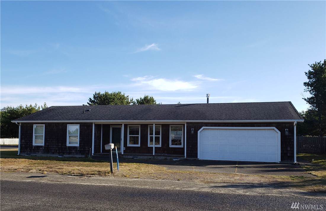 33910 G St - Photo 1