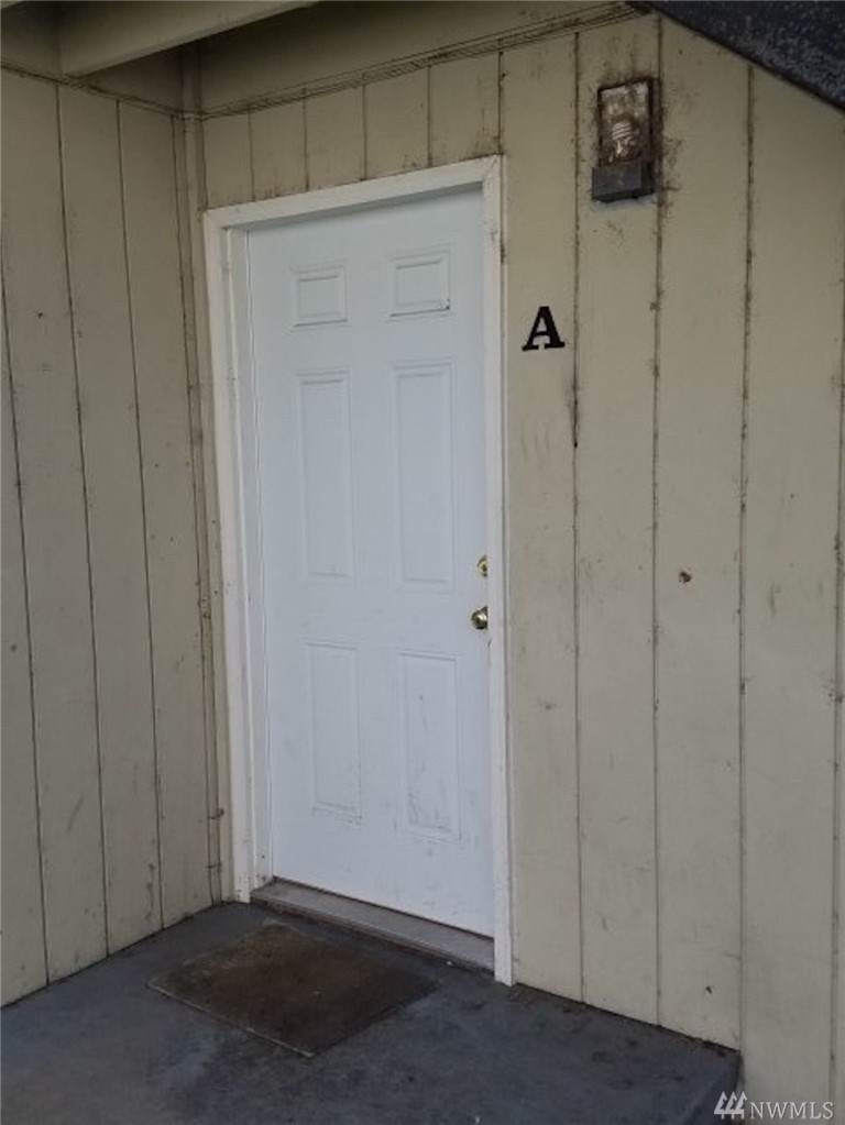 1629 Maple Lane - Photo 1
