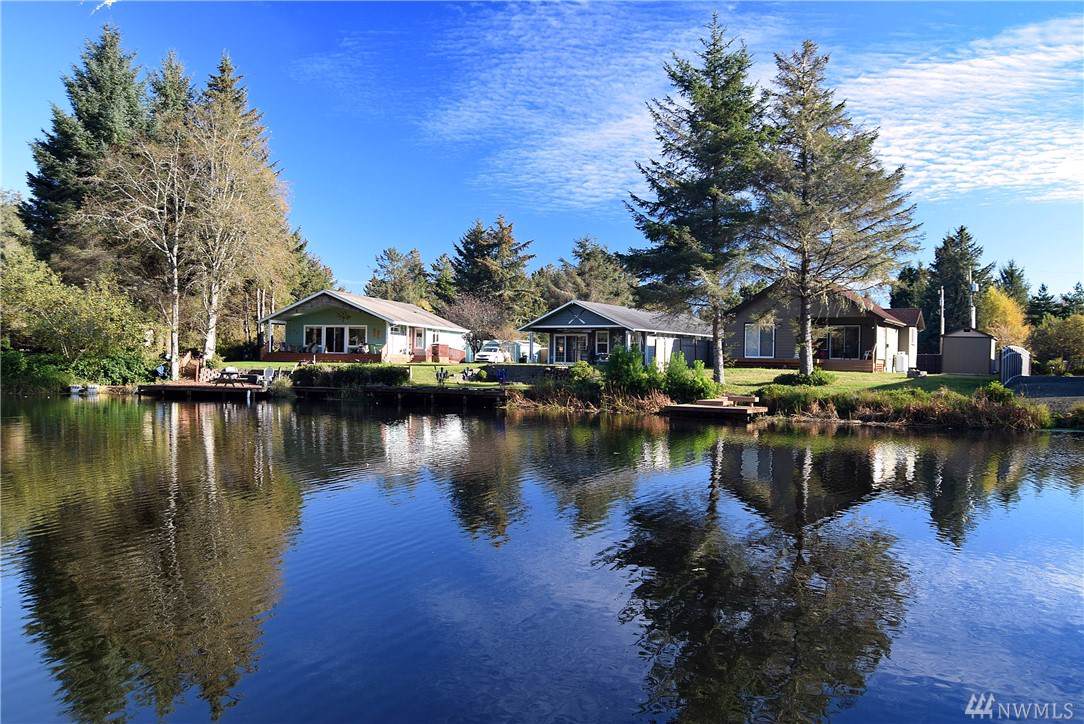 652 Skamokawa Ct - Photo 1