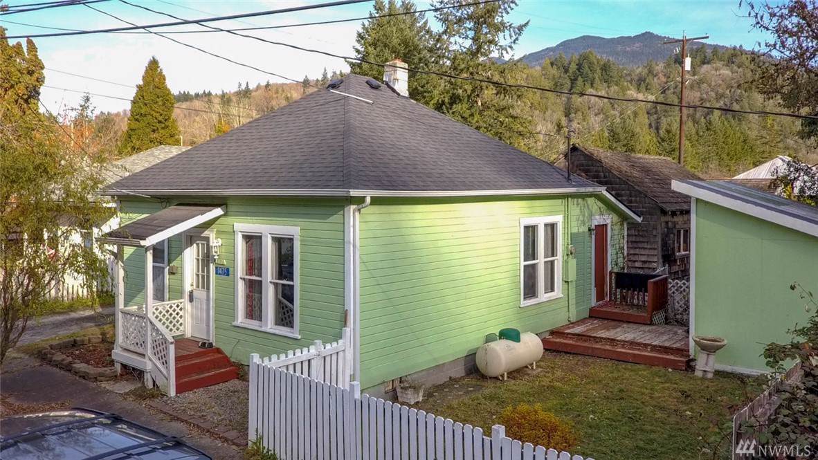 7475 Mill Ave - Photo 1