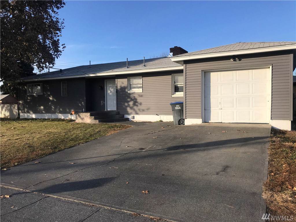 1016 Hill Ave - Photo 1