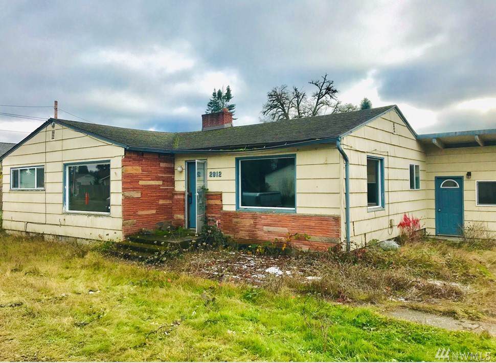 2812 Borst Ave - Photo 1