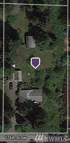 6815 176th St - Photo 1