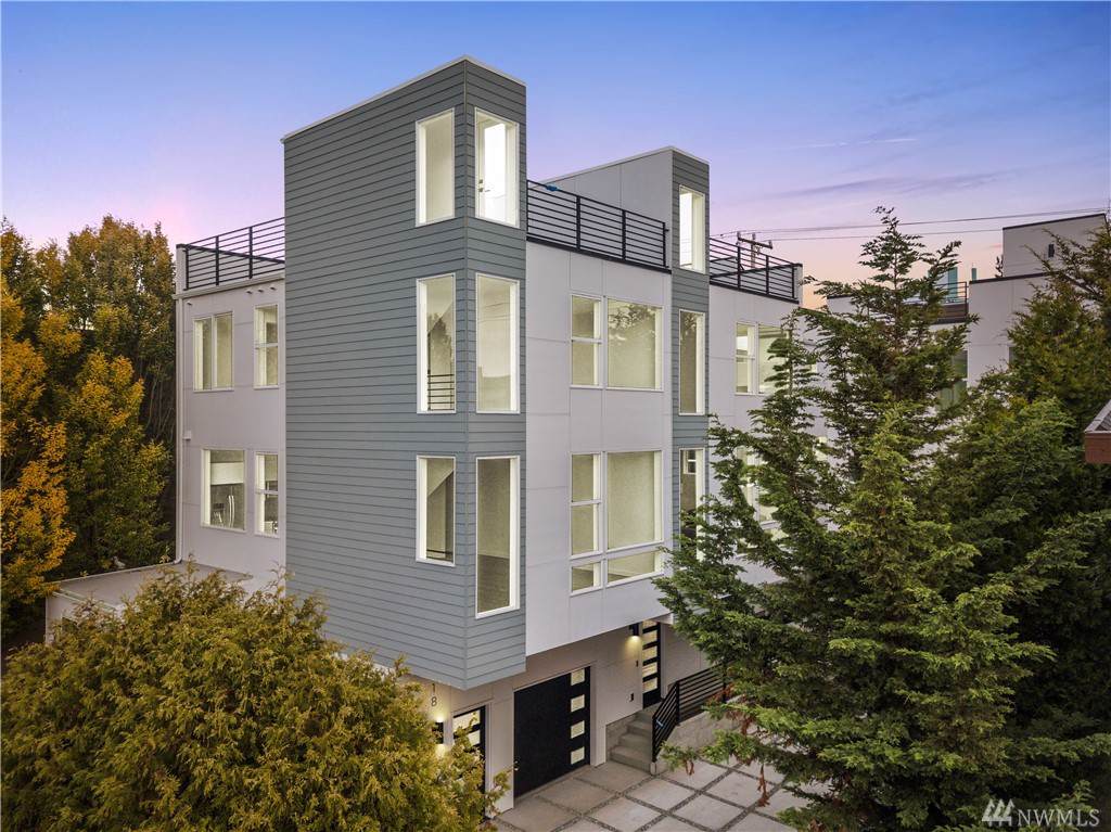 10111 Greenwood Ave - Photo 1