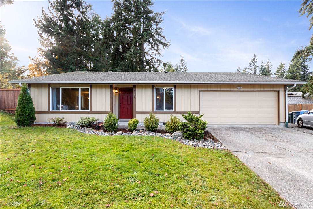 2910 Briarwood Ct - Photo 1