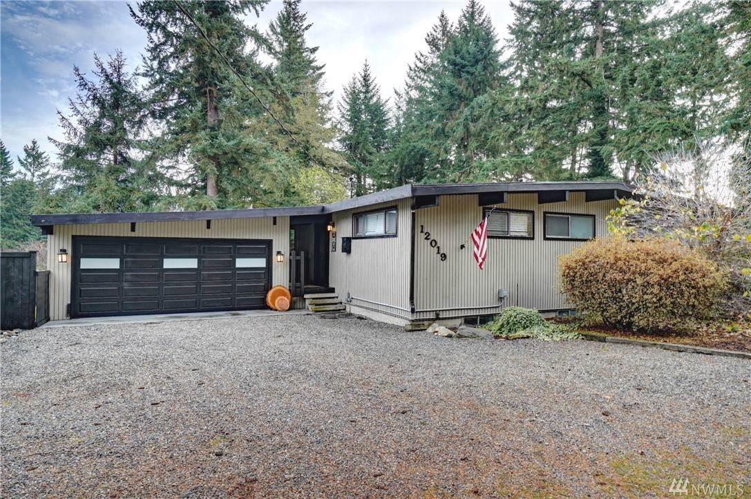 12019 136th Ave - Photo 1